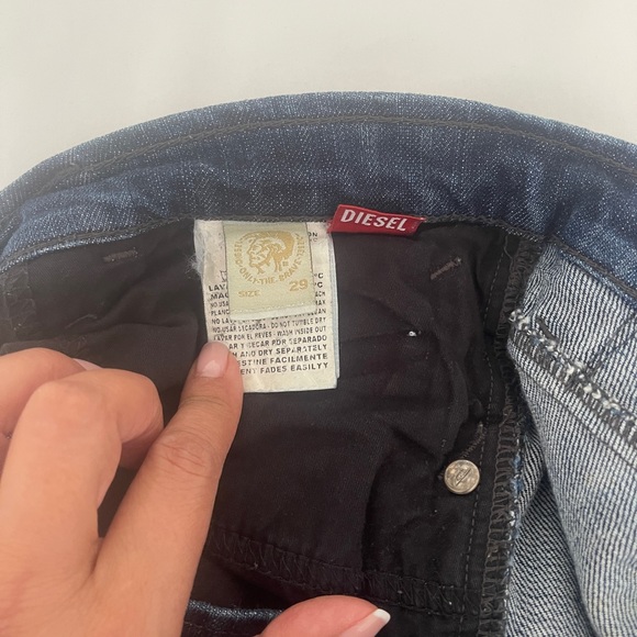 🔅In good, gently used condition with no rips, stains, tears or pilling 👖. - Picture 6 of 8